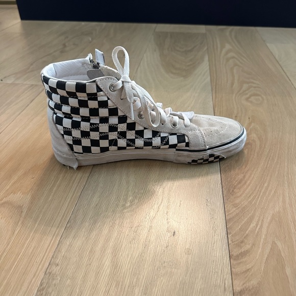 SOLD Vans high top sneakers women’s size 10 - Picture 5 of 5